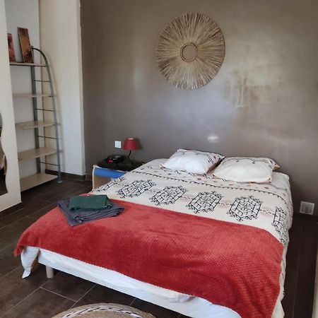 Chambre Privee Avec Parking Nîmes Exterior foto